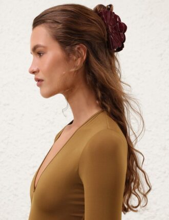 Große Muschelspange in Burgunderrot online